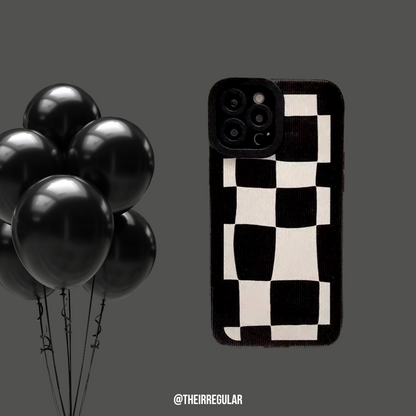 Checkered Iphone case - Iphone 12 & 13 series